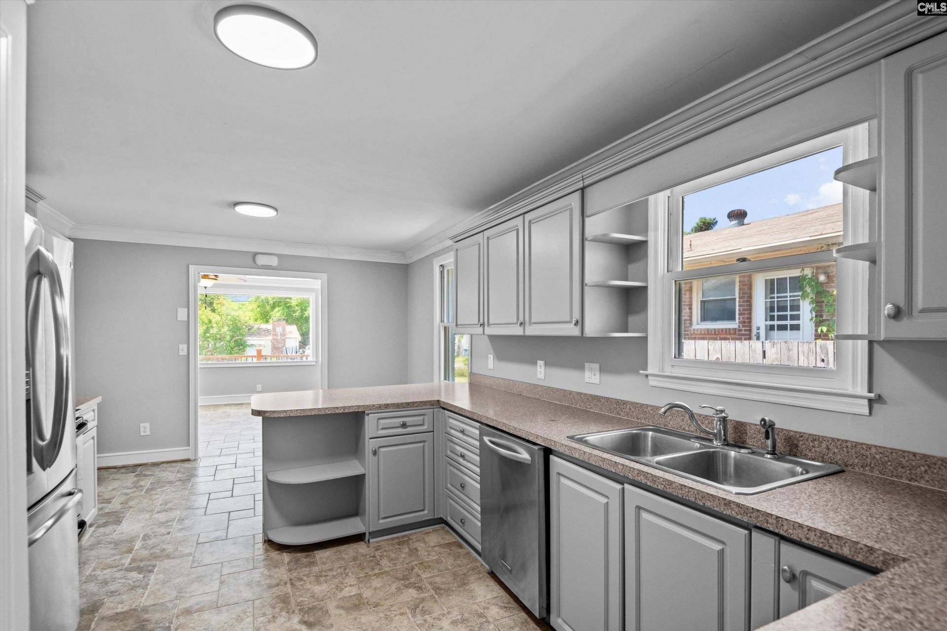 1430 Dahlia Road  Photo 10