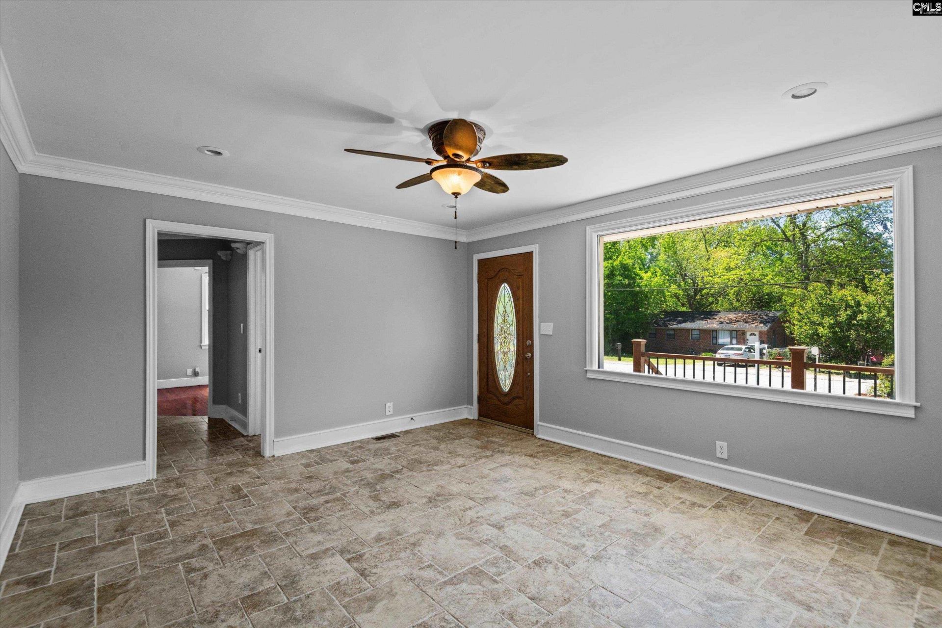 1430 Dahlia Road  Photo 5