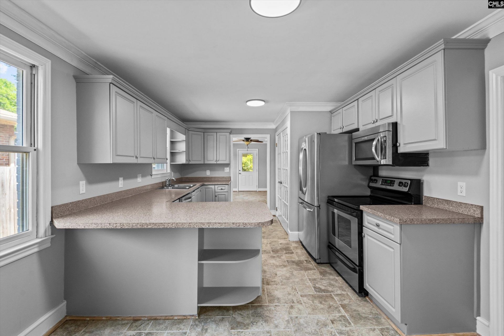 1430 Dahlia Road  Photo 7