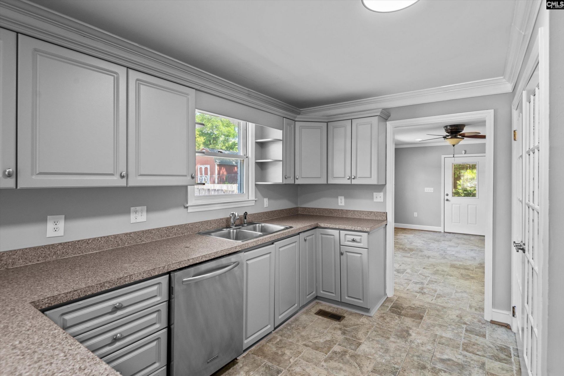 1430 Dahlia Road  Photo 9