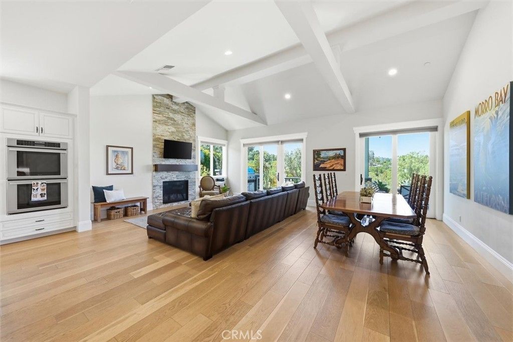 19 Sunnyfield, Rolling Hills Estates, CA 90274 Main Photo