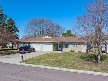 304 Orlano Avenue N, Unit B, Canby, MN 56220