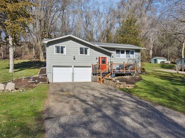 244 Quehl Avenue N, Lakeland, MN 55043