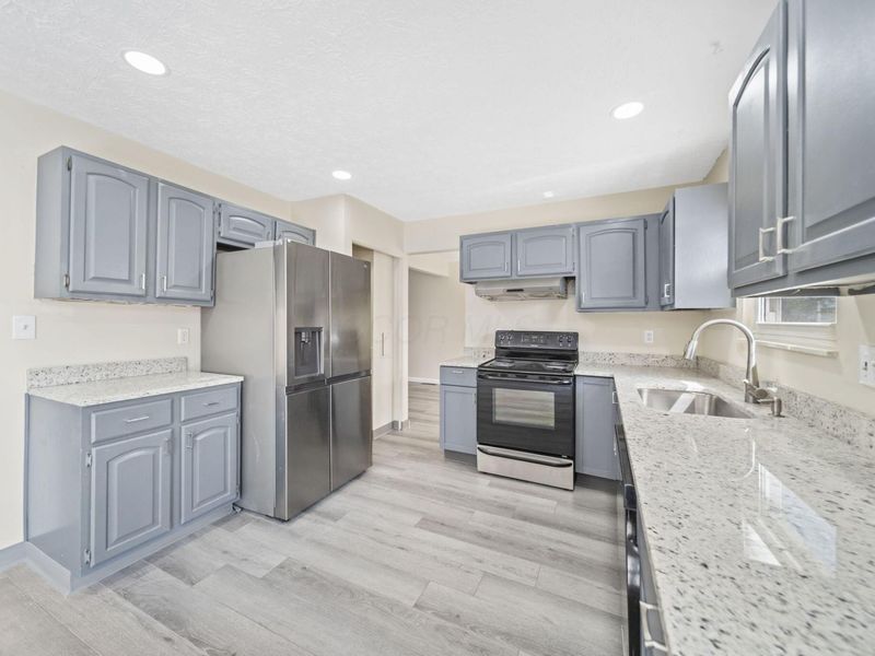 2117 Kilbourne Avenue, Columbus, OH 43229 Photo 11