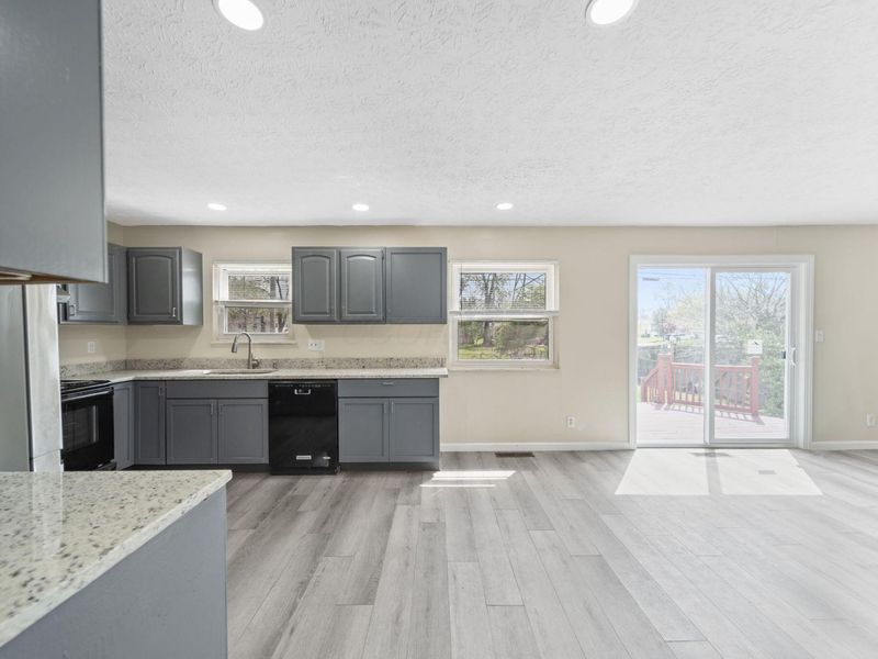 2117 Kilbourne Avenue, Columbus, OH 43229 Photo 12