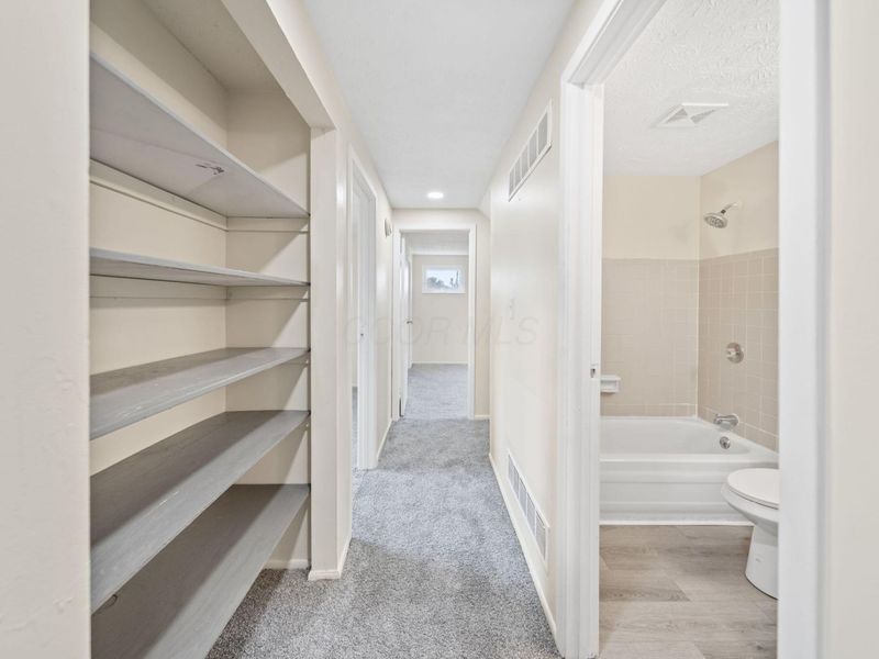 2117 Kilbourne Avenue, Columbus, OH 43229 Photo 23