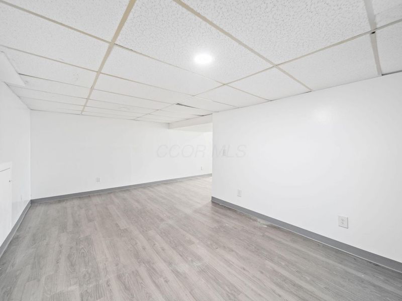 2117 Kilbourne Avenue, Columbus, OH 43229 Photo 26