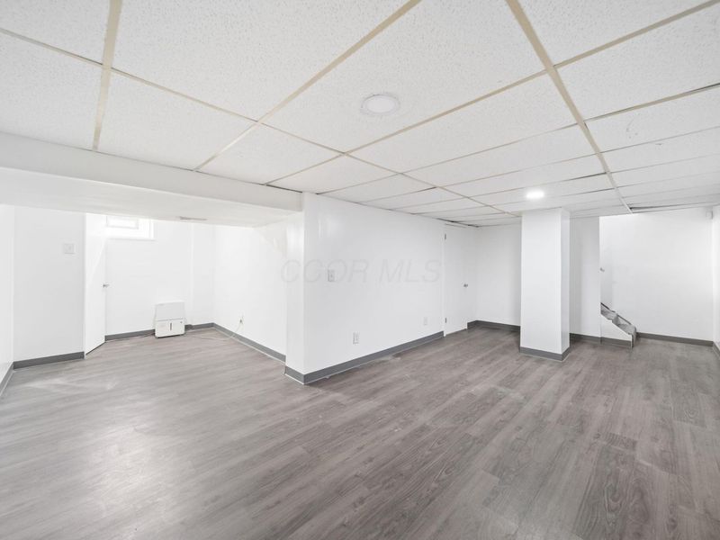 2117 Kilbourne Avenue, Columbus, OH 43229 Photo 27