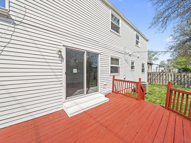 2117 Kilbourne Avenue, Columbus, OH 43229 Photo 32