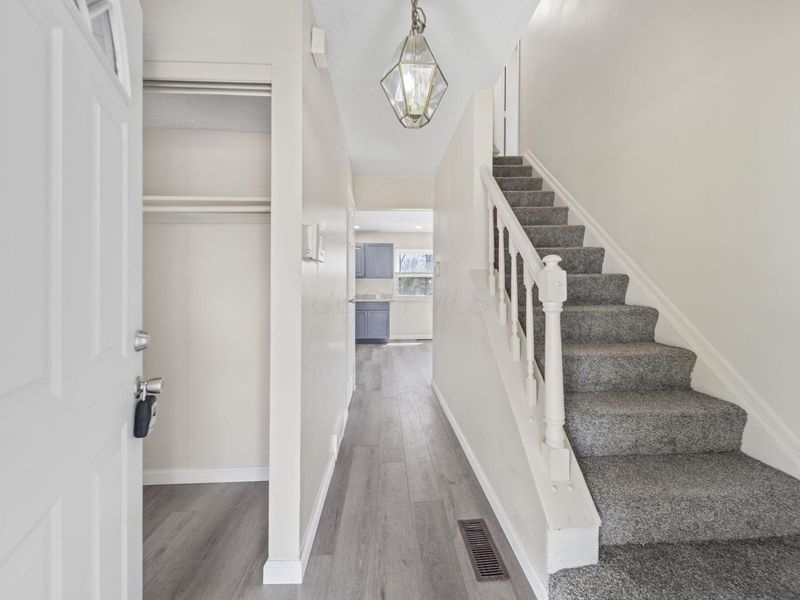 2117 Kilbourne Avenue, Columbus, OH 43229 Photo 4