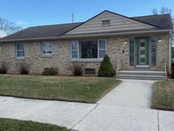 335 Geele Ave, Sheboygan, WI 53082