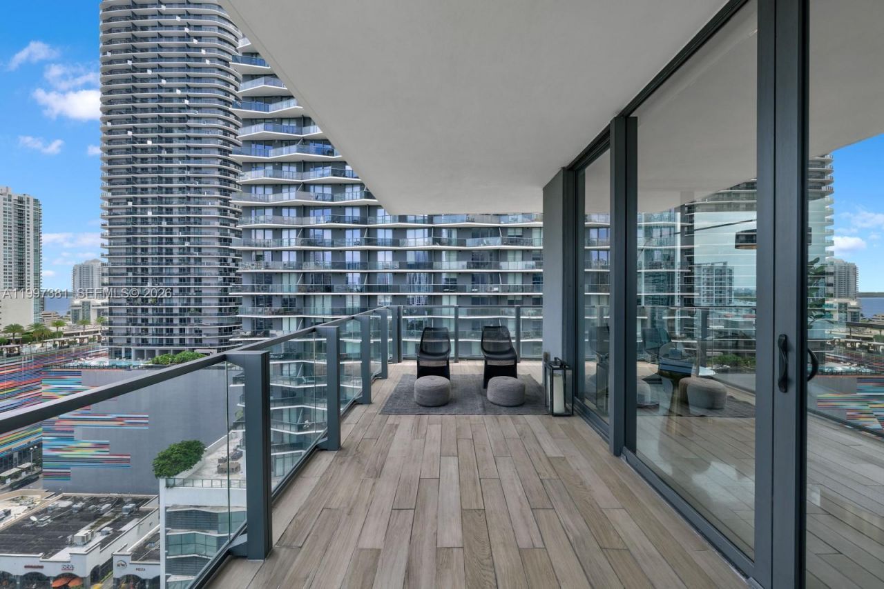88 SW 7th St, Unit 1401, Miami, FL 33130 Photo