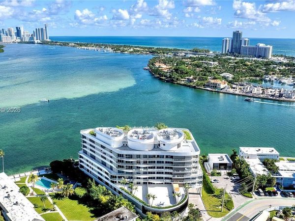 1135 103rd Street, Unit 405, Bay Harbor Islands, FL 33154