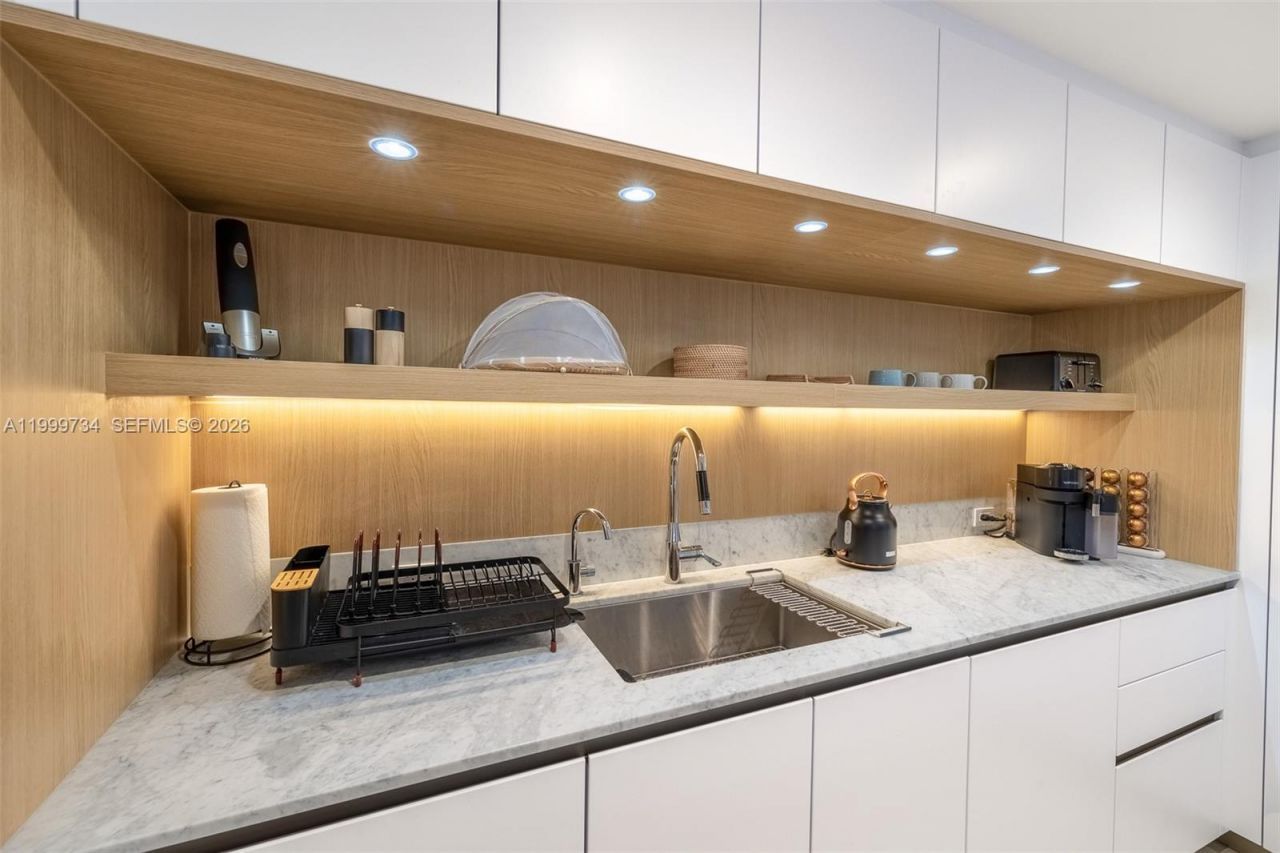 1135 103rd Street, Unit 405, Bay Harbor Islands, FL 33154 Photo