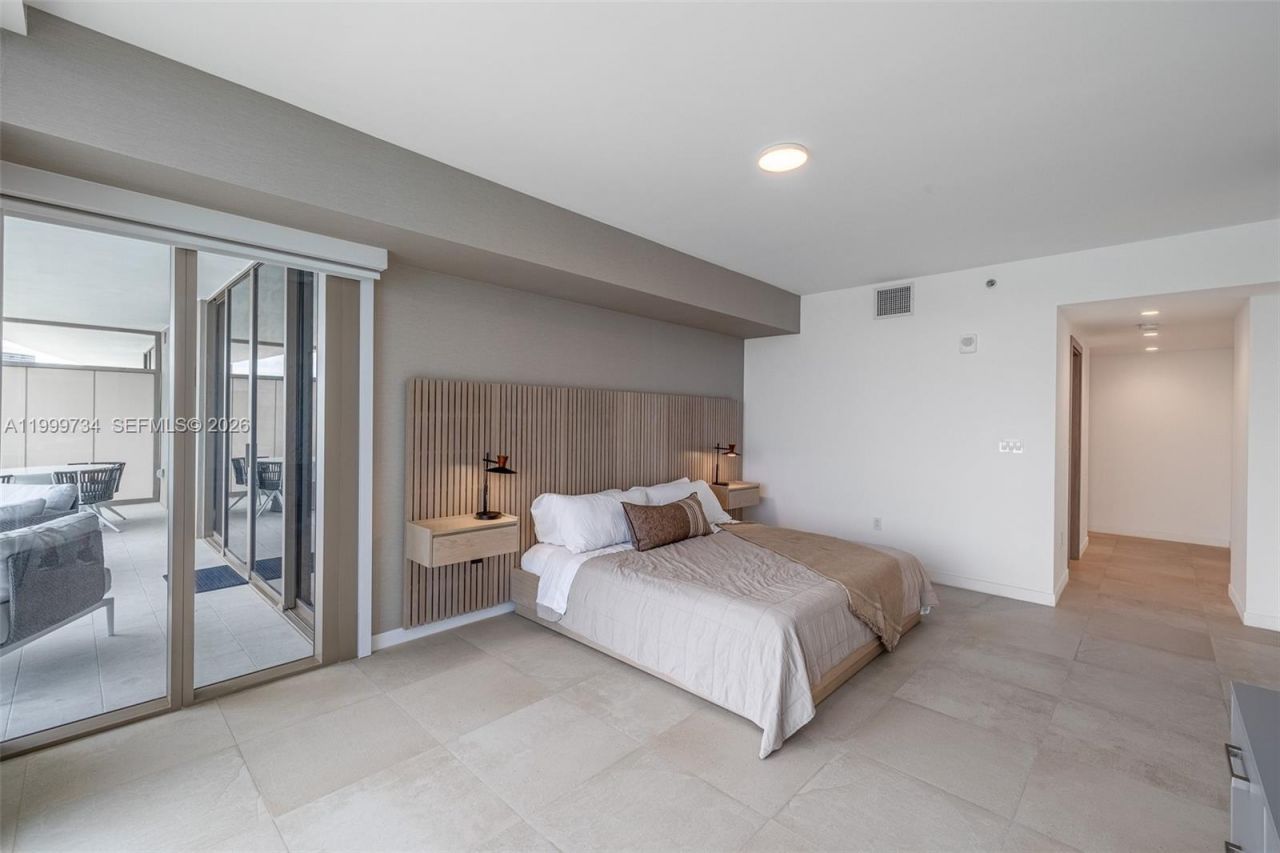 1135 103rd Street, Unit 405, Bay Harbor Islands, FL 33154 Photo