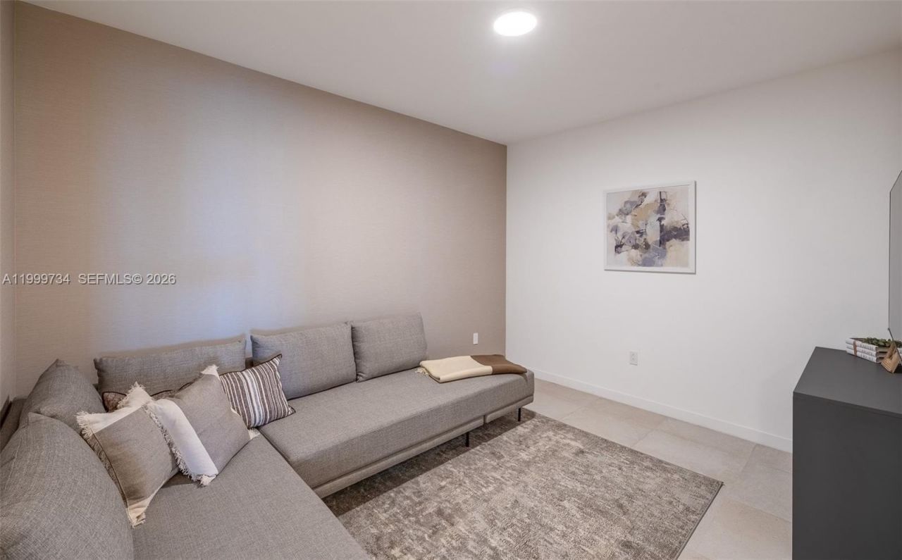 1135 103rd Street, Unit 405, Bay Harbor Islands, FL 33154 Photo