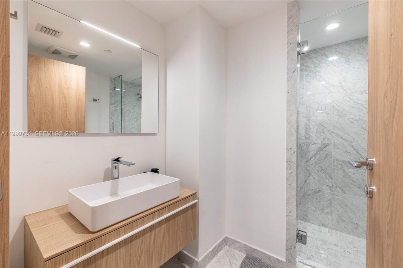 1135 103rd Street, Unit 405, Bay Harbor Islands, FL 33154 Photo