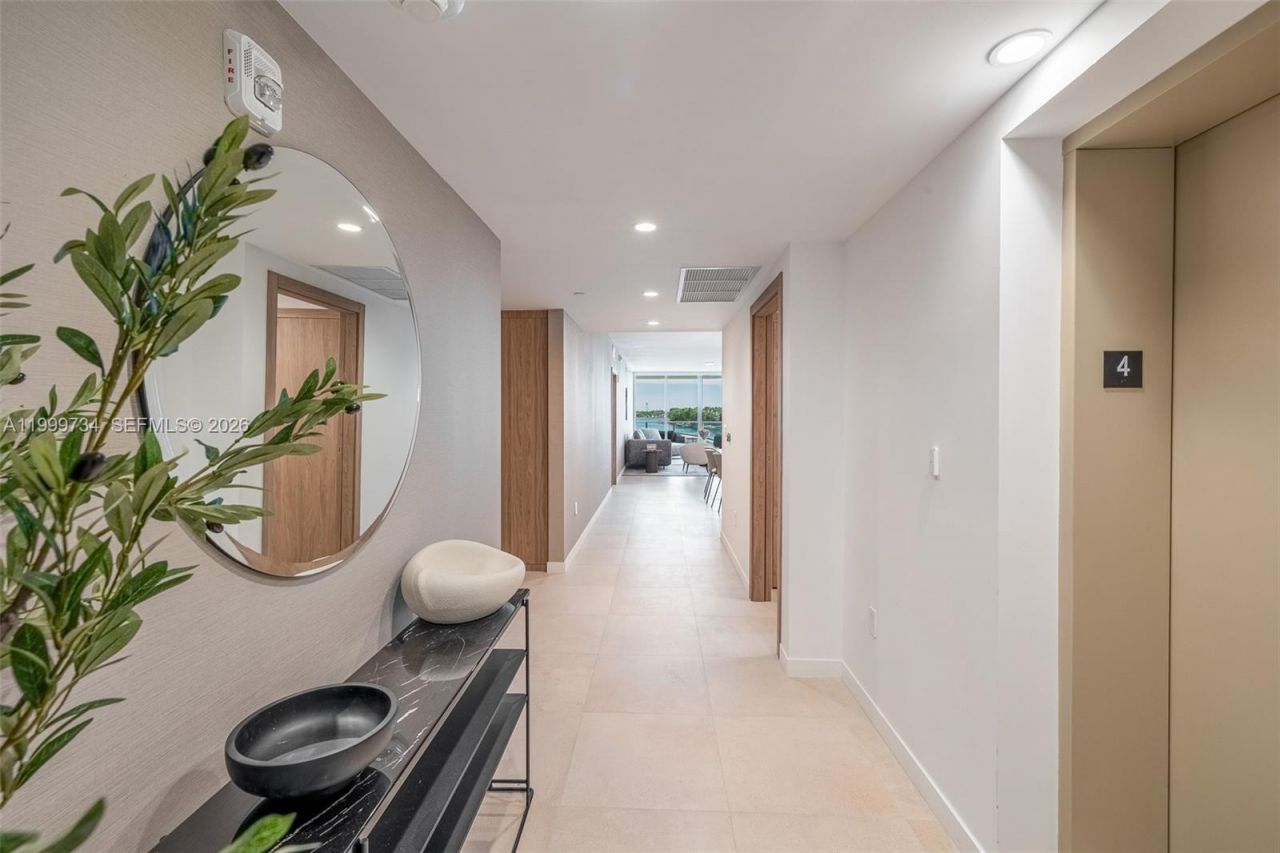 1135 103rd Street, Unit 405, Bay Harbor Islands, FL 33154 Photo