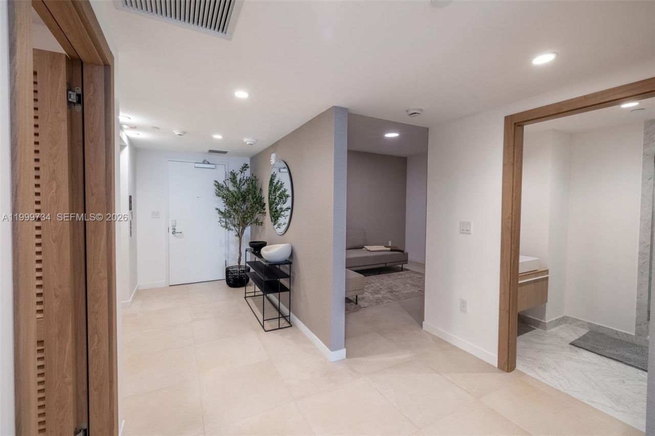 1135 103rd Street, Unit 405, Bay Harbor Islands, FL 33154 Photo