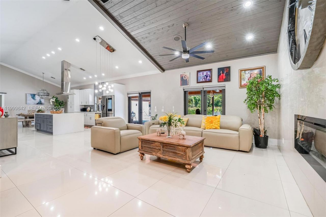 6252 NW 65th Ter, Parkland, FL 33067 Photo