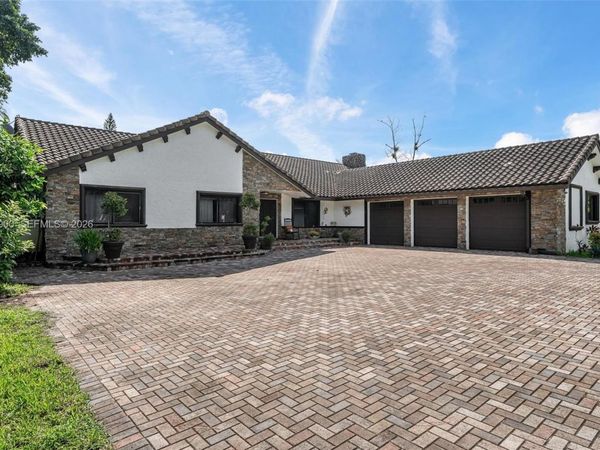 6252 NW 65th Ter , Parkland, FL 33067