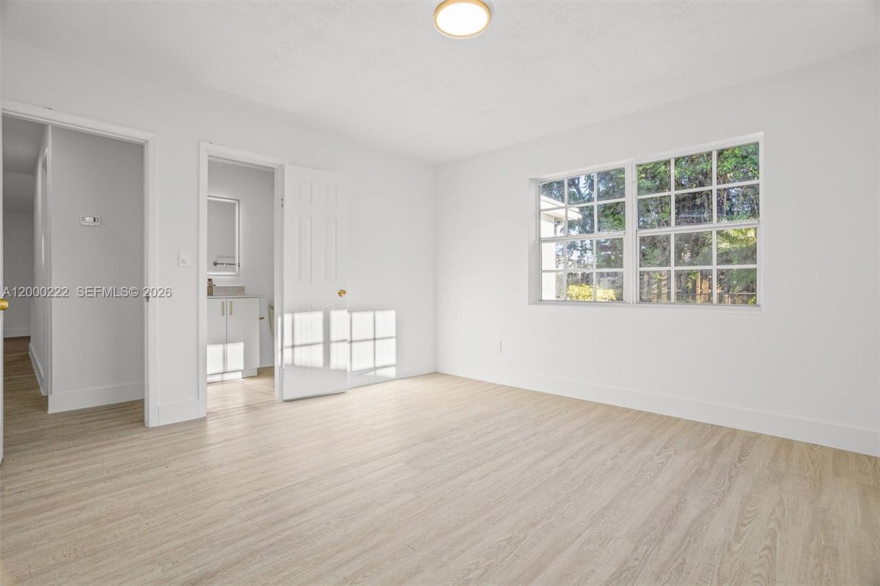 6825 SW 12th St, Pembroke Pines, FL 33023 Photo