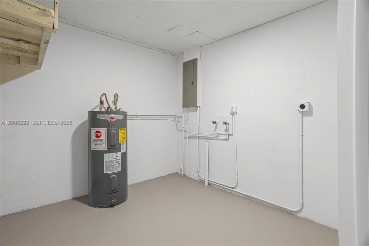 6825 SW 12th St, Pembroke Pines, FL 33023 Photo