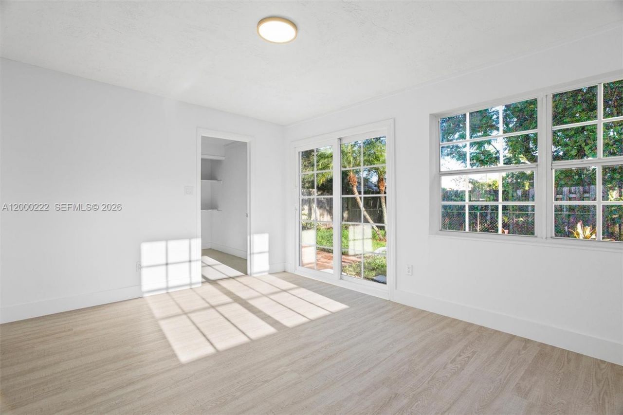 6825 SW 12th St, Pembroke Pines, FL 33023 Photo