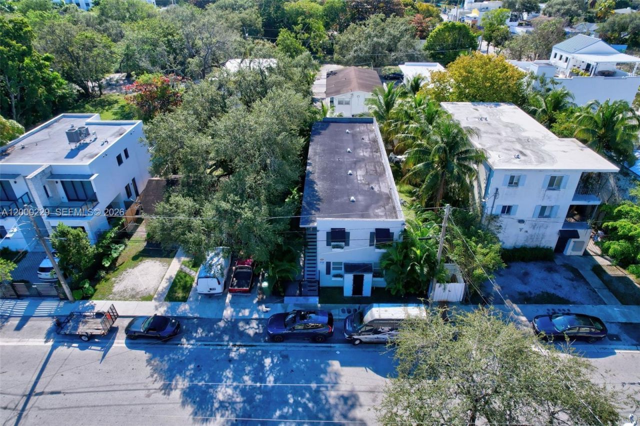 3676 Oak Ave, Unit 7, Miami, FL 33133 Photo