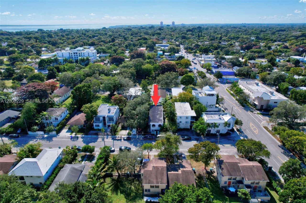 3676 Oak Ave, Unit 7, Miami, FL 33133 Photo