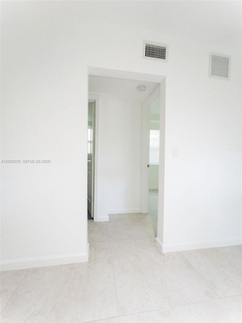 3676 Oak Ave, Unit 7, Miami, FL 33133 Photo