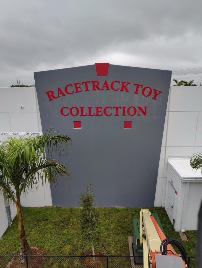 1770 SE 38 Ave, Unit Bay 16, Homestead, FL 33033 Photo