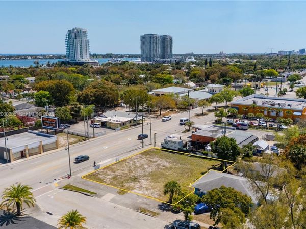 5179 Broadway, West Palm Beach, FL 33407