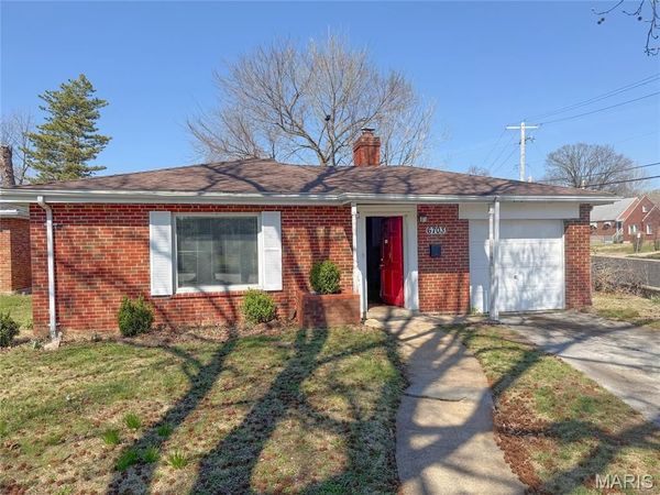 6703 Etzel Avenue , St Louis, MO 63130