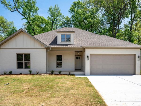 47 Bowling Lane, Conway, AR 72032