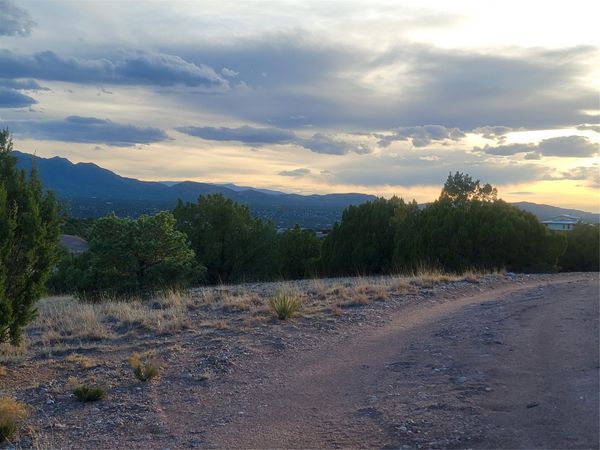 218 Horny Toad Road, Santa Fe, NM 87010