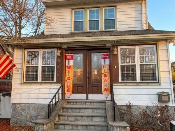 8740 188th Street , Jamaica Estates, NY 11423