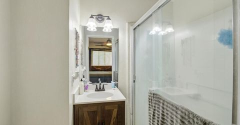 9101 Vernetta Way, Elk Grove, CA 95624 Photo