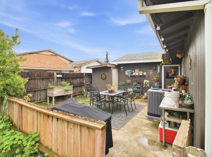 9101 Vernetta Way, Elk Grove, CA 95624 Photo