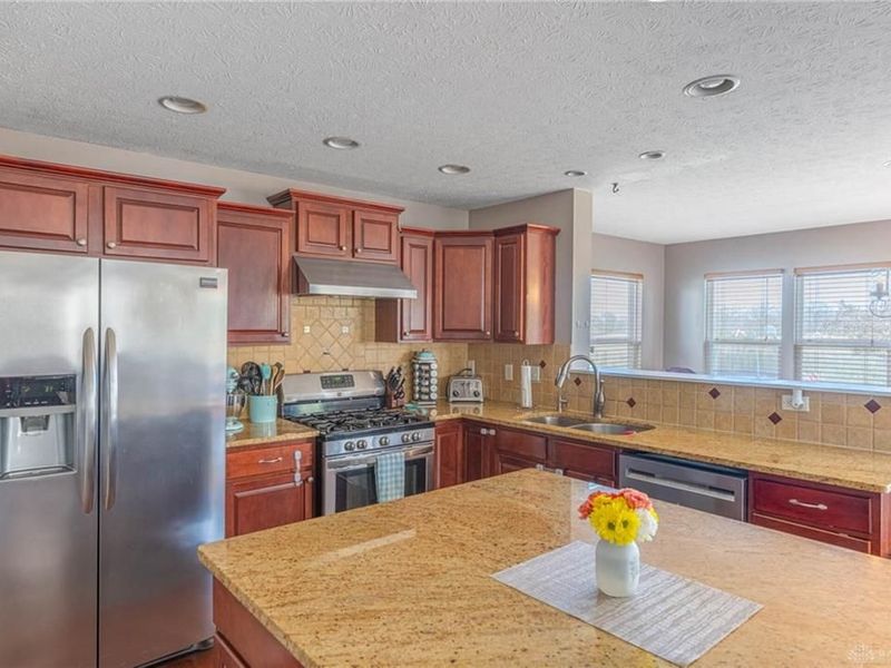 6810 Herron Place, Huber Heights, OH 45424 Photo 12