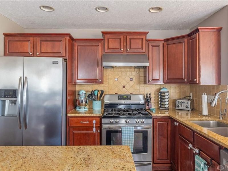 6810 Herron Place, Huber Heights, OH 45424 Photo 13