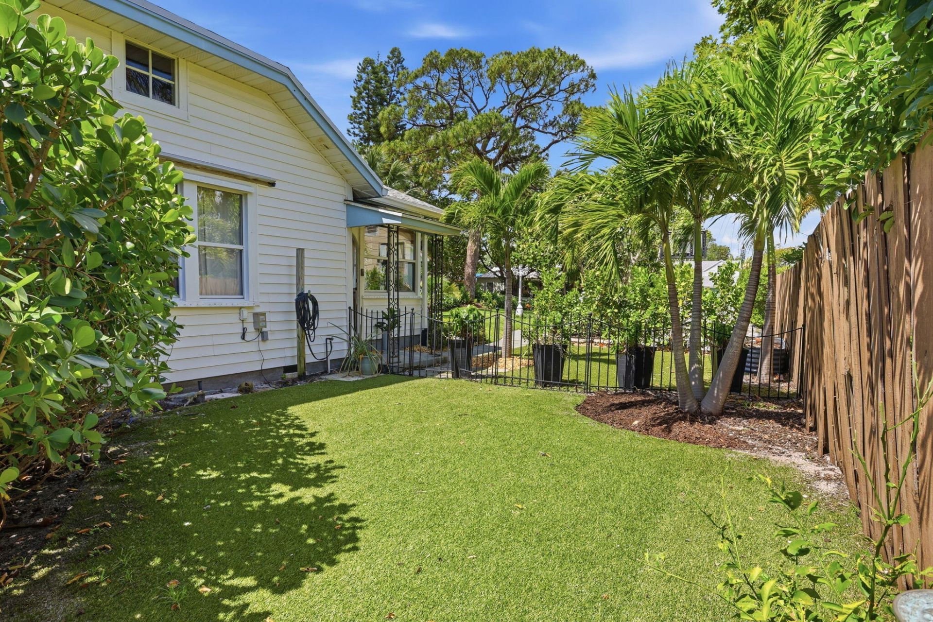 616 N Ocean Breeze, Lake Worth Beach, FL 33460 Photo