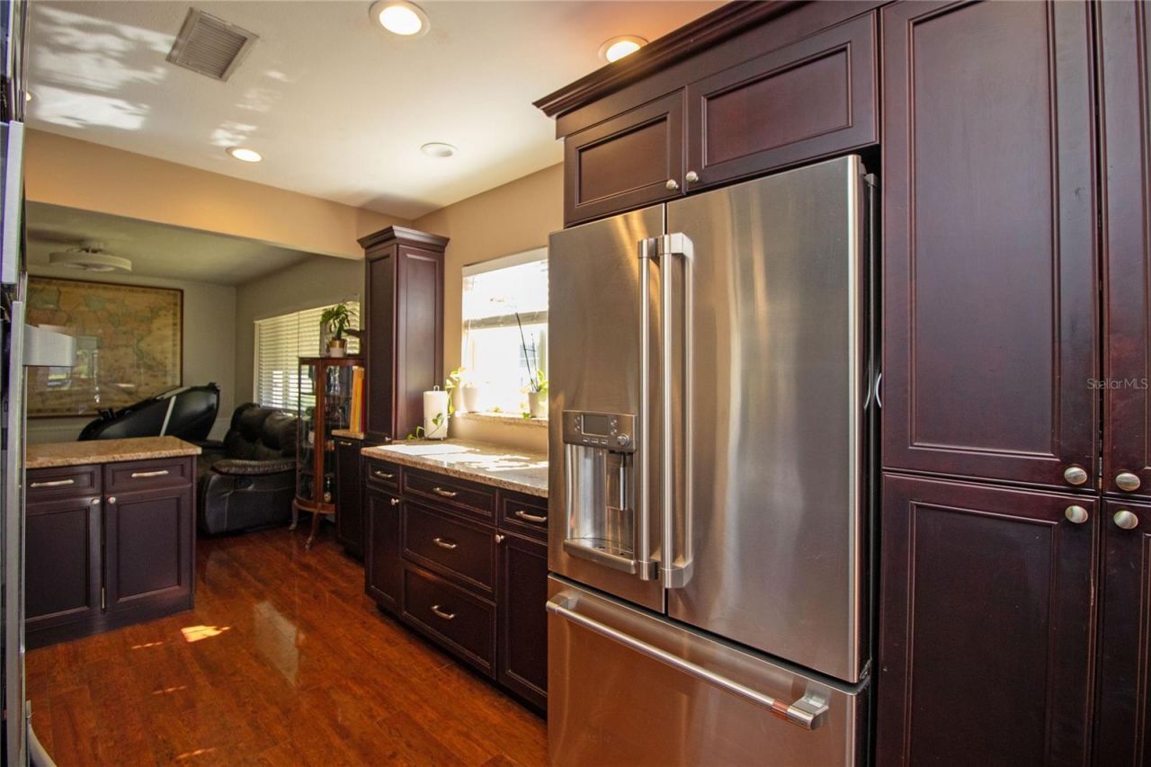 5335 8th Avenue N, Saint Petersburg, FL 33710 Photo