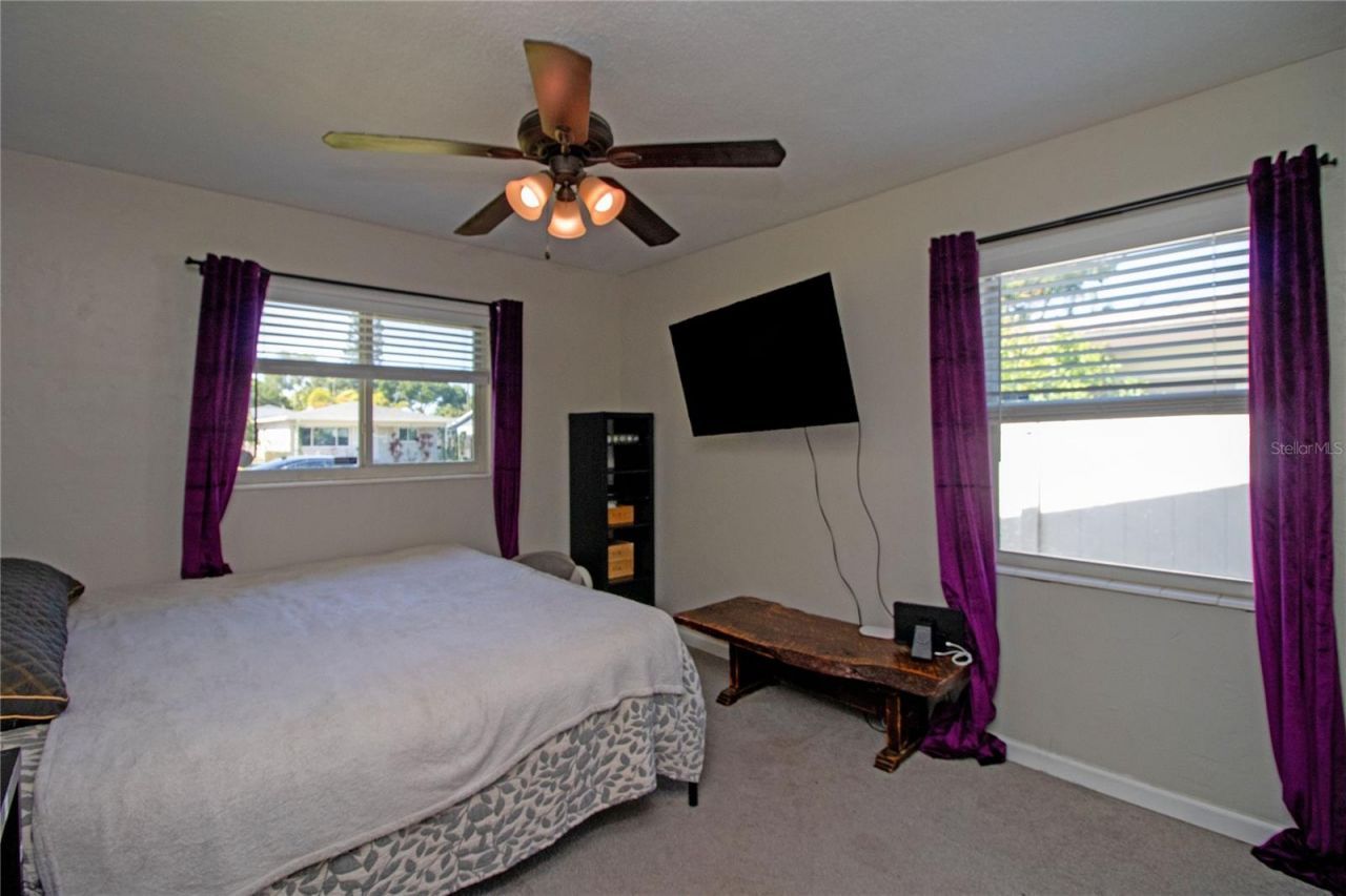 5335 8th Avenue N, Saint Petersburg, FL 33710 Photo