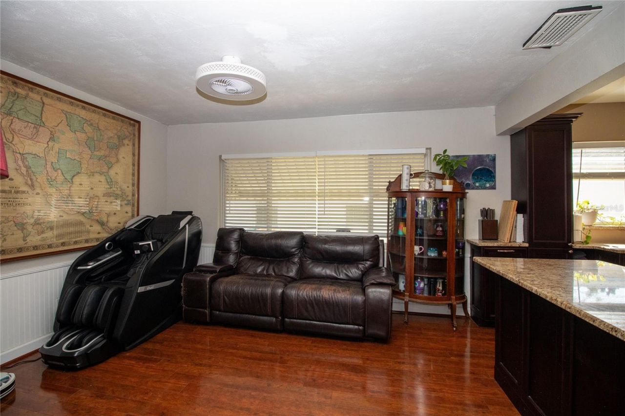 5335 8th Avenue N, Saint Petersburg, FL 33710 Photo