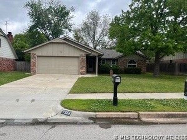 7351 E 76th Street , Tulsa, OK 74133