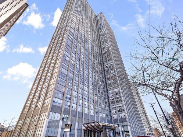 655 W Irving Park Road , Unit 3501, Chicago, IL 60613