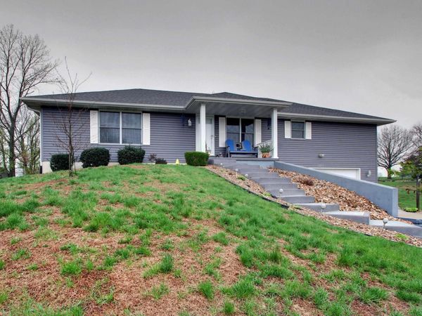 5297 Apache Pass , Quincy, IL 62305