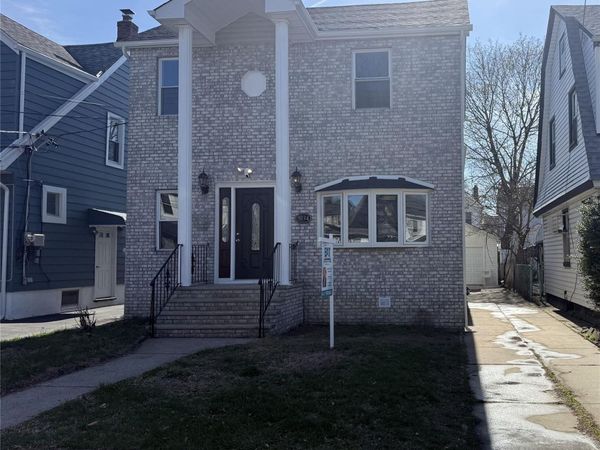 90-34 205th Street , Hollis, NY 11423