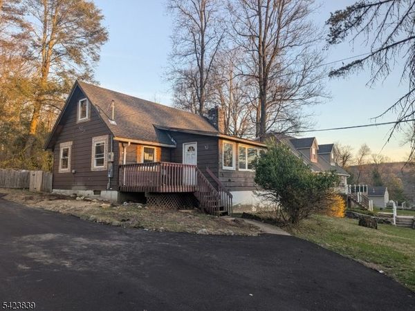 18 Wallkill Dr, Vernon, NJ 07461